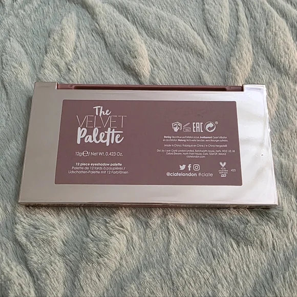 Ciaté London 'The Velvet' Palette - Picture 3 of 4